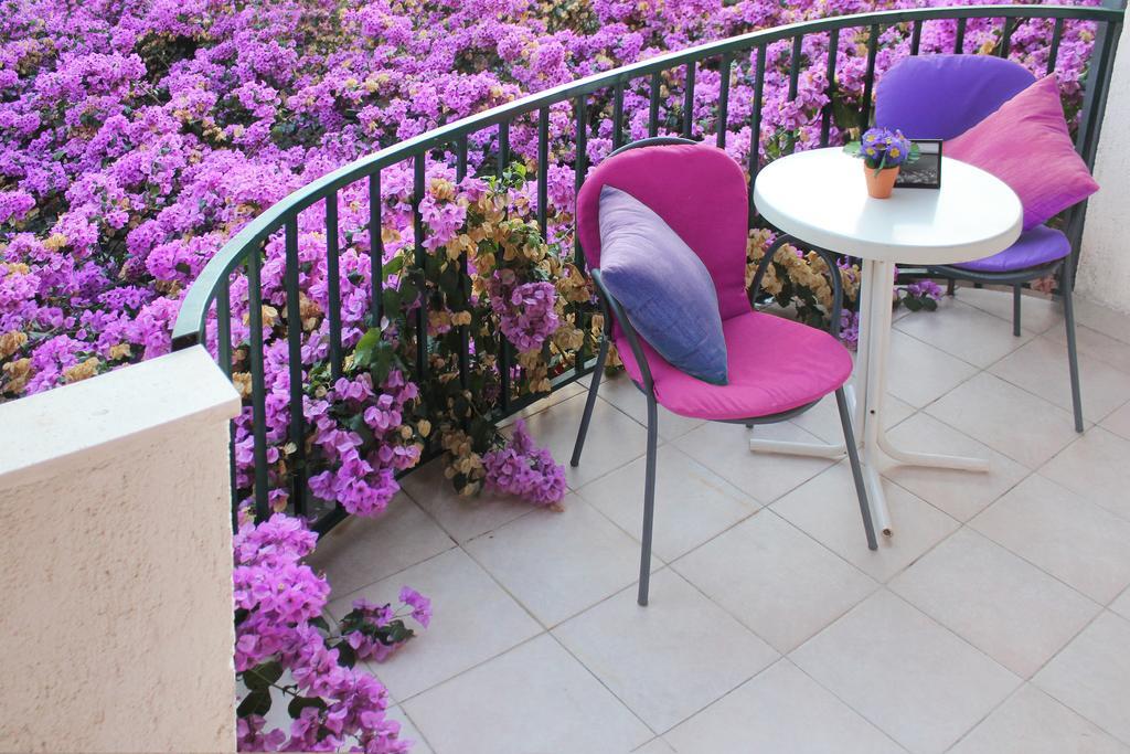 Apartments Nina Beach Макарска Екстериор снимка