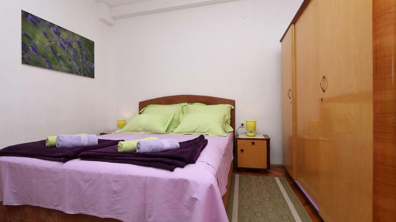 Apartments Nina Beach Макарска Екстериор снимка